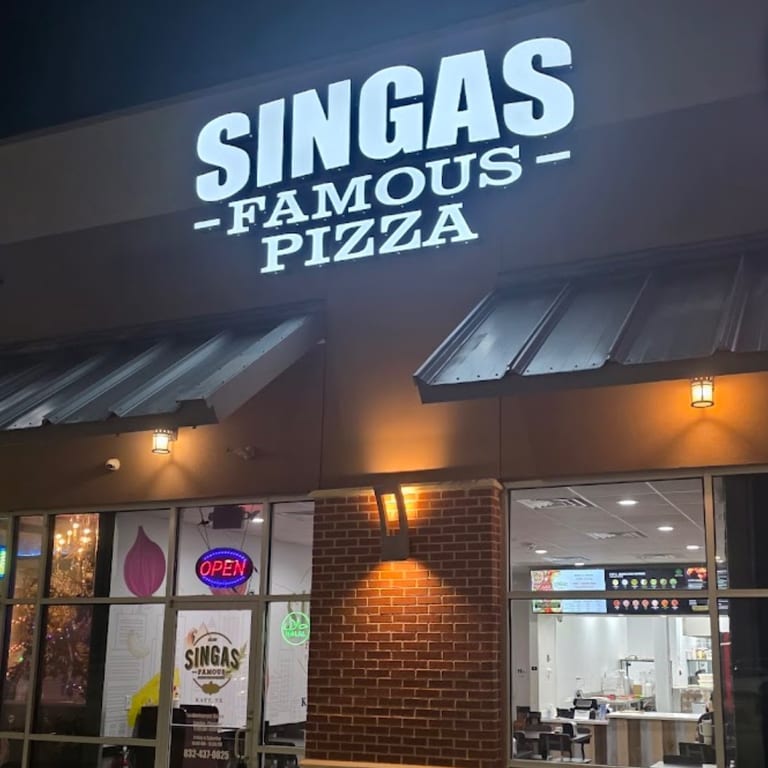Singas Famous Pizza - Katy