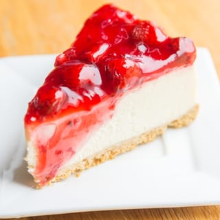 Strawberry Swirl Cheese Cake