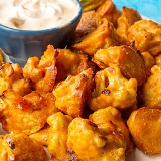 SPICY CAULIFLOWER BITES .(8 PC)