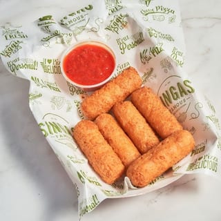 Mozzarella sticks 6pc