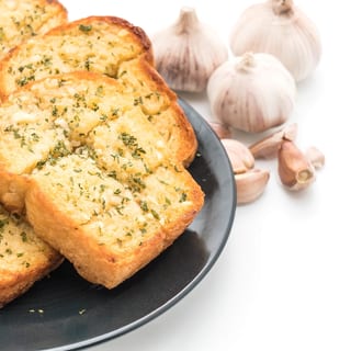 Garlic Bread w. Cheese